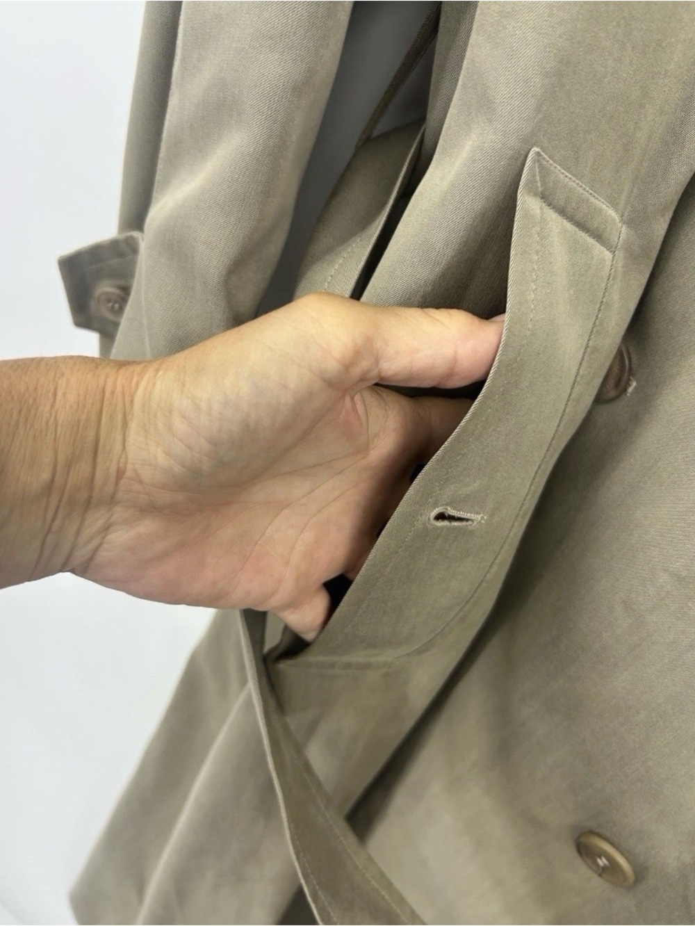 Authentic Vintage Burberry Classic Men's Double-Breasted Trench Coat 42 US L - Picture 7 of 16